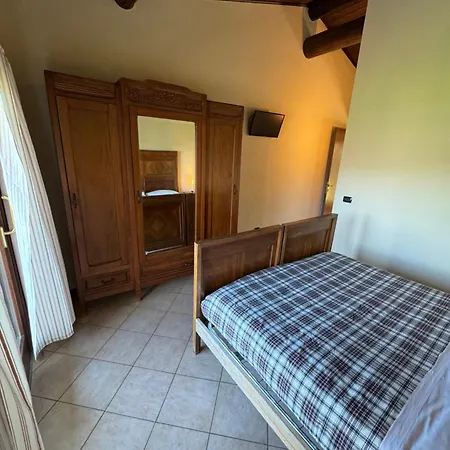 Agriturismo Fattoria Gaggio Lomnago Exterior foto