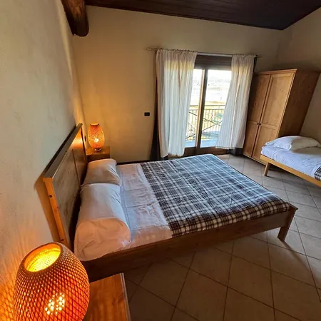 Agriturismo Fattoria Gaggio Lomnago Exterior foto